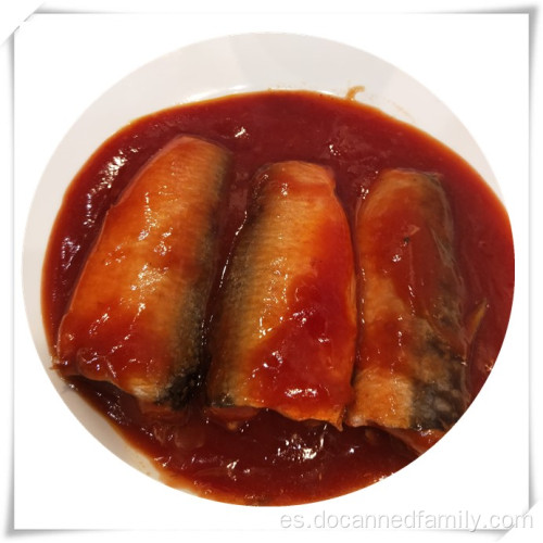 sardinas enlatadas de pescado en salsa de tomate